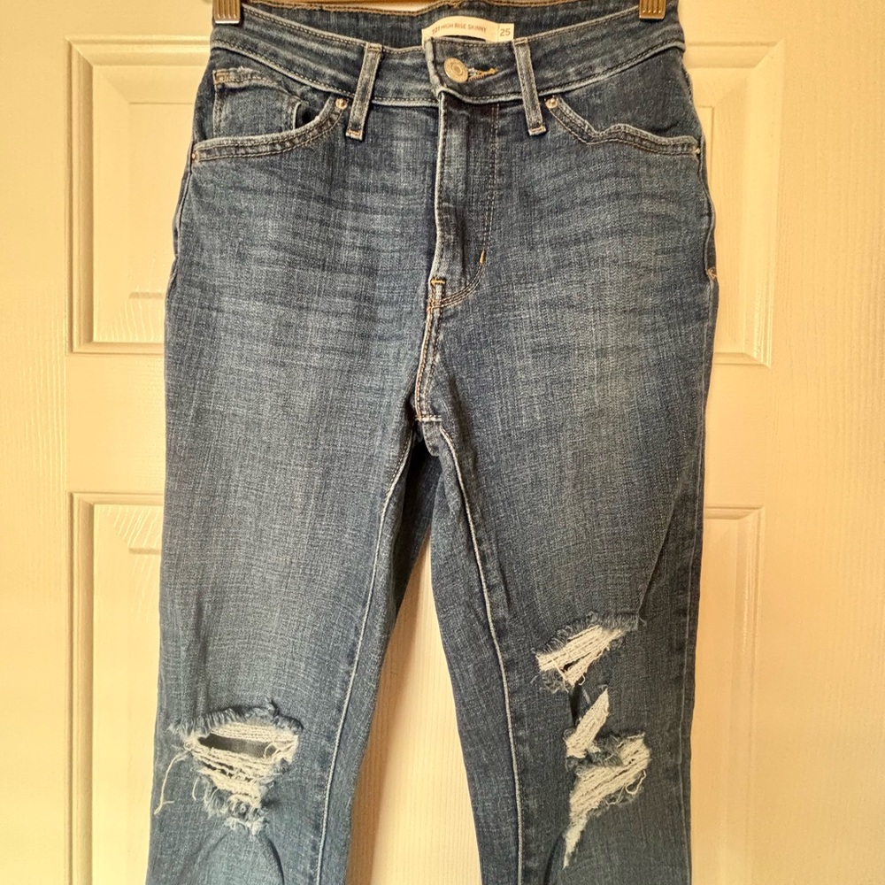 Levi's Women's Ripped Blue Skinny Jeans
